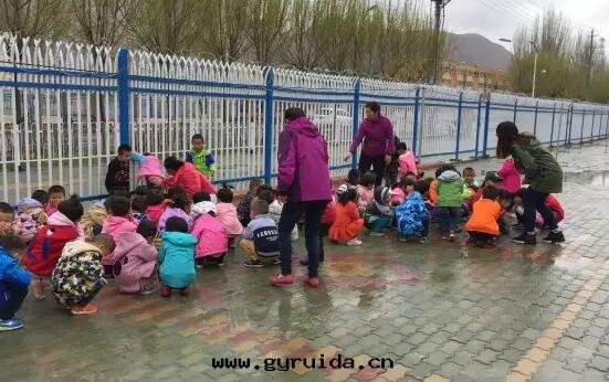 應(yìng)急疏散(sàn)来(lái)演練 安(ān)全(quán)牢牢記(jì)我(wǒ)心(xīn)