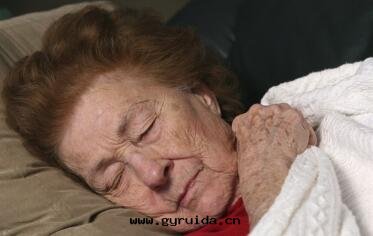 低(dī)血(xuè)糖(táng)患者(zhě)暈倒了(le)怎麼(me)實(shí)施急救