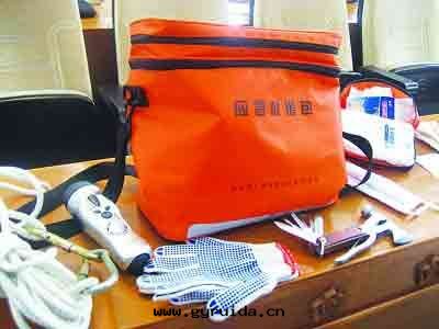 應(yìng)急救援包(bāo)：用(yòng)时(shí)才知少(shǎo)的(de)救援神奇