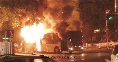 消防用(yòng)品加盟:公(gōng)交車火(huǒ)災逃生(shēng)六(liù)準則