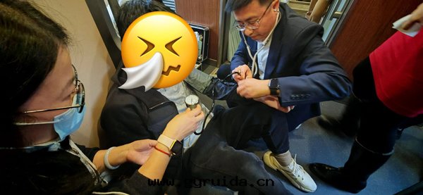 杭州急救“掌門(mén)人(rén)”列車出(chū)手(shǒu),急救技能(néng)有(yǒu)多(duō)重(zhòng)要(yào)?看(kàn)完这(zhè)篇(piān)你就(jiù)懂了(le)