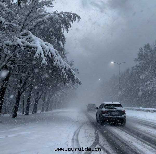 烏魯木(mù)齊：戰大(dà)風(fēng) 急救援 保安(ān)全(quán)