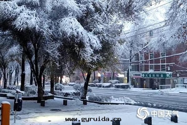 新(xīn)疆暴雪(xuě)突襲,烏魯木(mù)齊打破 11 月(yuè)降雪(xuě)紀录(lù)