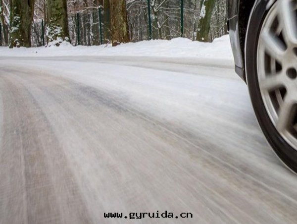 連(lián)霍高(gāo)速交通(tòng)事(shì)故：安(ān)全(quán)出(chū)行，警鐘(zhōng)长(cháng)鳴！