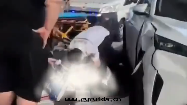 天(tiān)津濱海(hǎi)機(jī)场(chǎng)司機(jī)開(kāi)門(mén)被(bèi)撞事(shì)件(jiàn),这(zhè)些行車安(ān)全(quán)知識需牢記(jì)