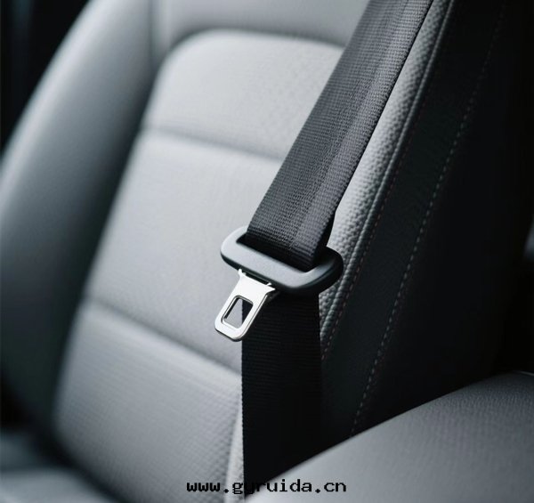 安(ān)全(quán)带(dài)的(de)隐藏技能(néng),你真(zhēn)的(de)了(le)解(jiě)嗎?