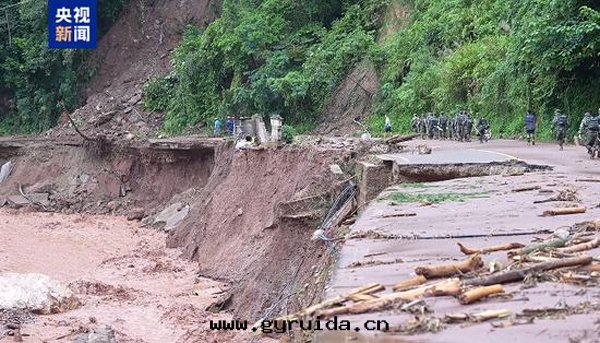 雲(yún)南(nán)甯洱洪澇泥(ní)石(dàn)流災害致(zhì) 6 人(rén)死亡，这(zhè)份泥(ní)石(dàn)流應(yìng)急措施請收好(hǎo)