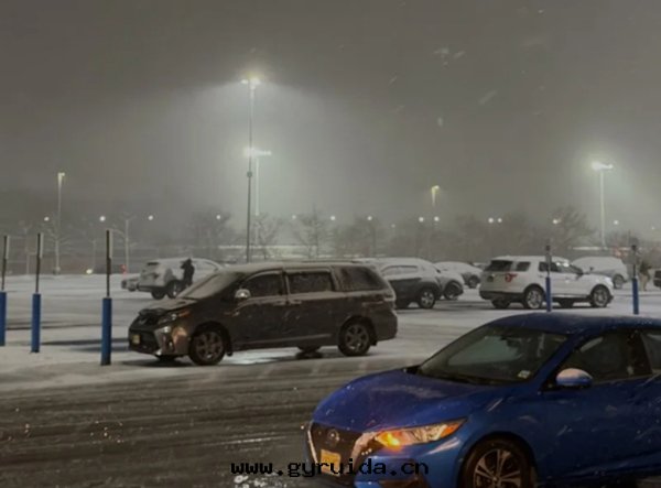 紐約遭(zāo)遇极(jí)寒天(tiān)气(qì) 已致(zhì)3人(rén)疑似凍亡 市(shì)府全(quán)面進(jìn)入(rù)應(yìng)急狀态