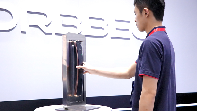 這款搭載奧比中光方案的旗艦3D人臉鎖，可能會(huì)顛覆你的認(rèn)知