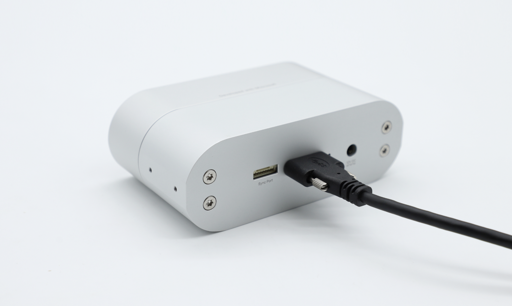 Femto Bolt采用USB-C接口進(jìn)行供電和傳輸。.png